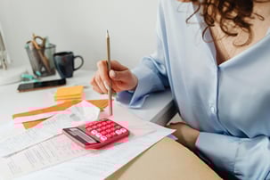 13 Statistics That Quantify Cost per Invoice in Manual vs Automated Flows