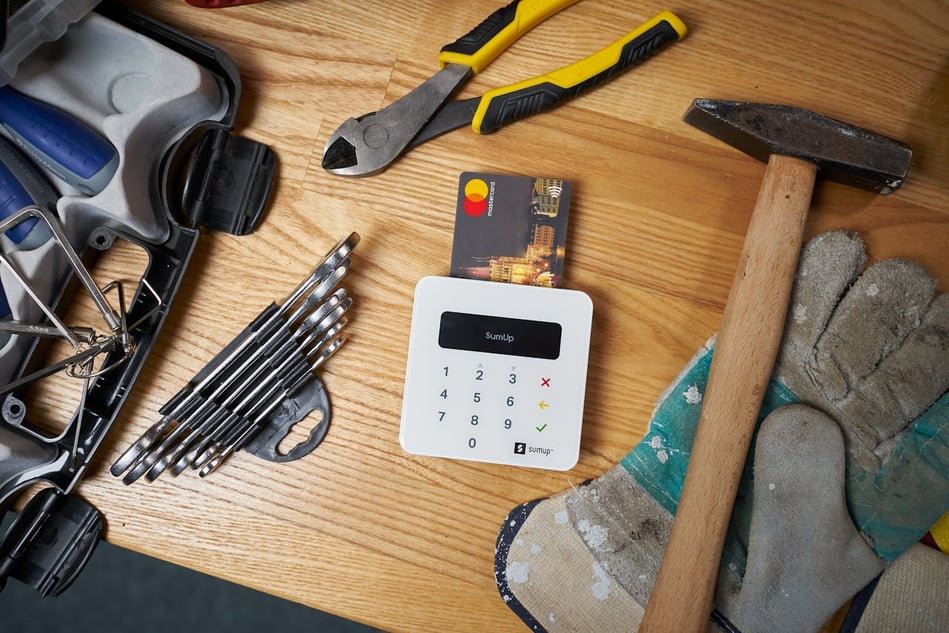 Best B2B Payment Solutions for Industrial Equipment Dealers in Texas