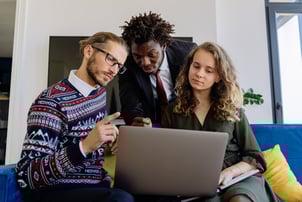 Factoring vs. Credit Insurance vs. Trade Credit: What's Best for Managing B2B Risk in 2025?