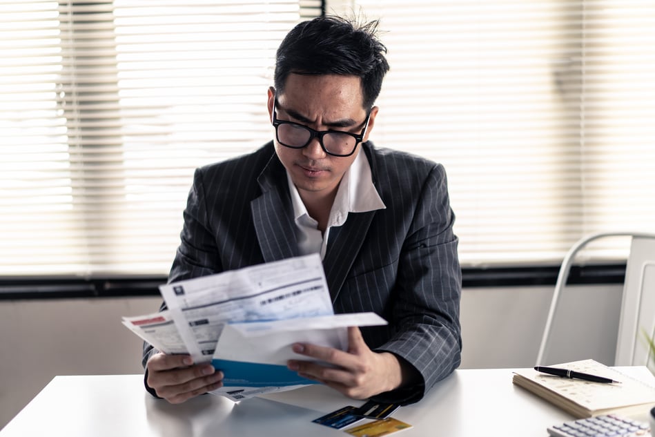 Chasing Invoices: 12 Strategies for Managing Unpaid Invoices