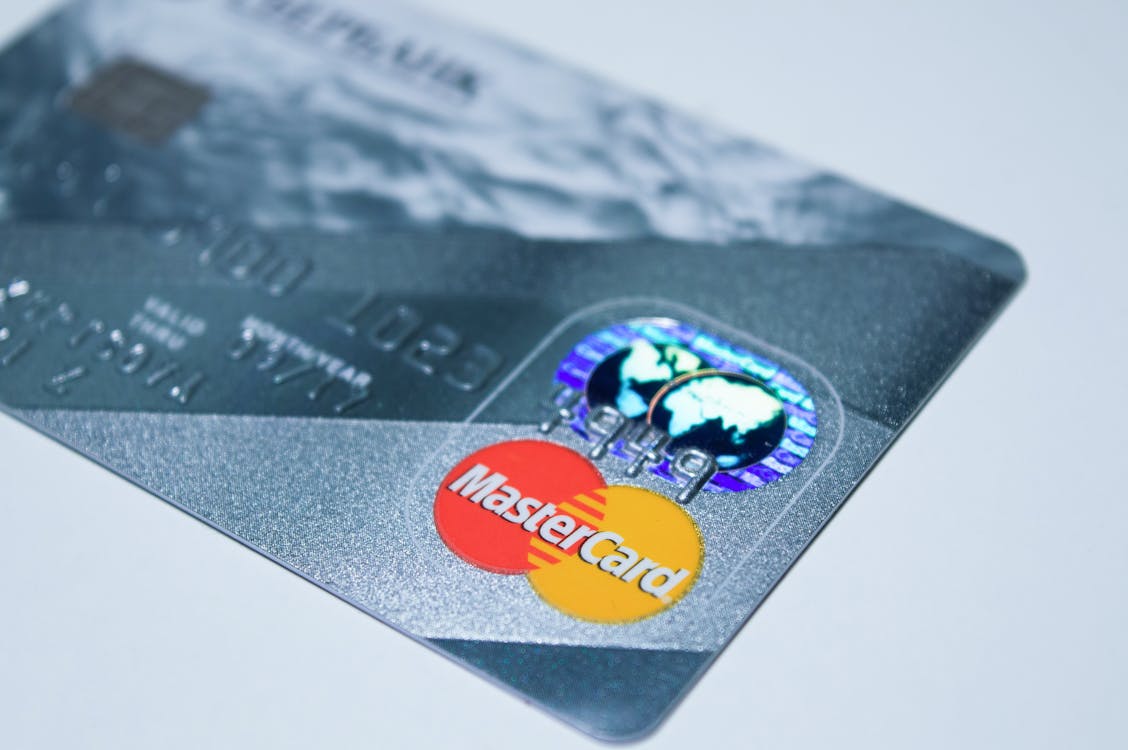 10 statistics showing the link between credit-limit speed and sales win-rate