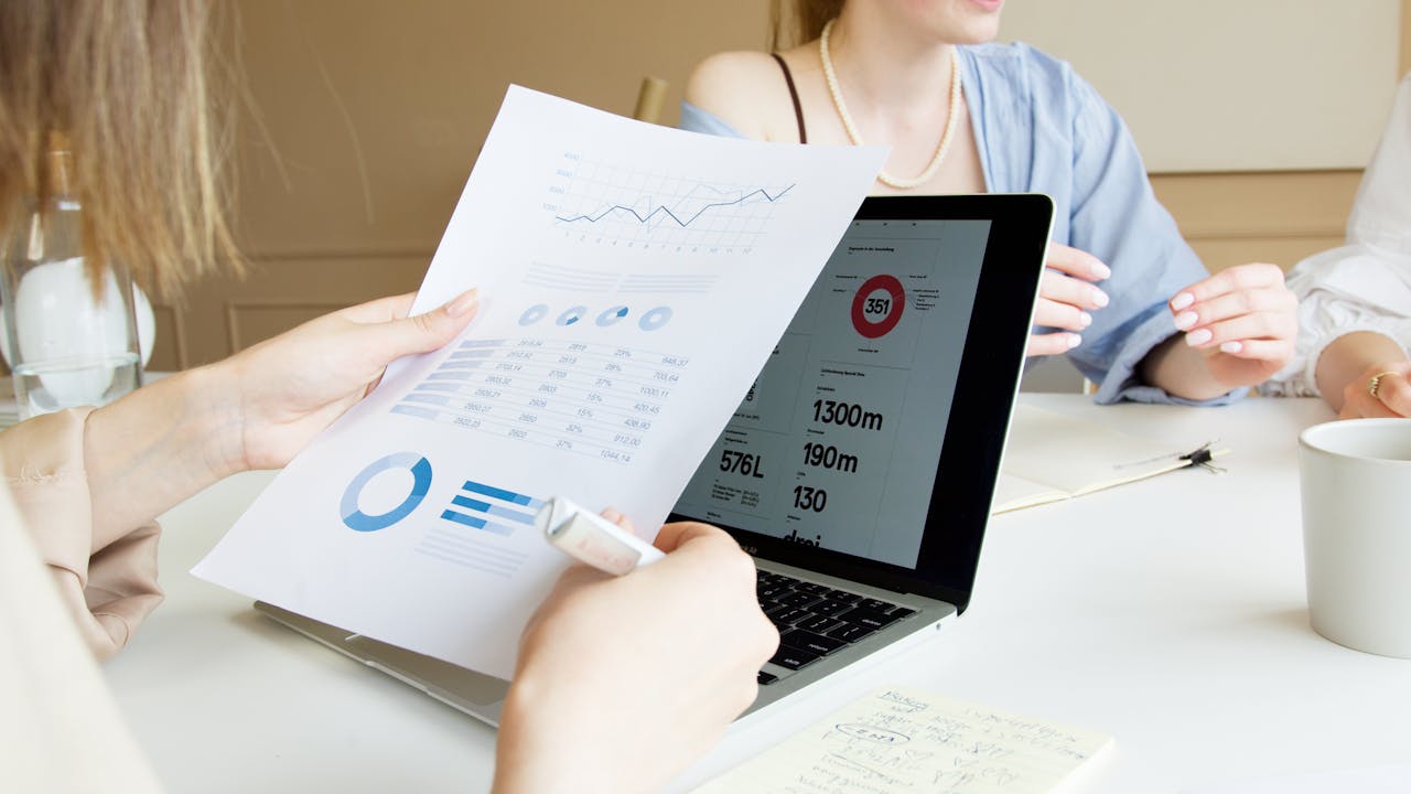 12 Statistics Showing the ROI of Real-time Credit Monitoring