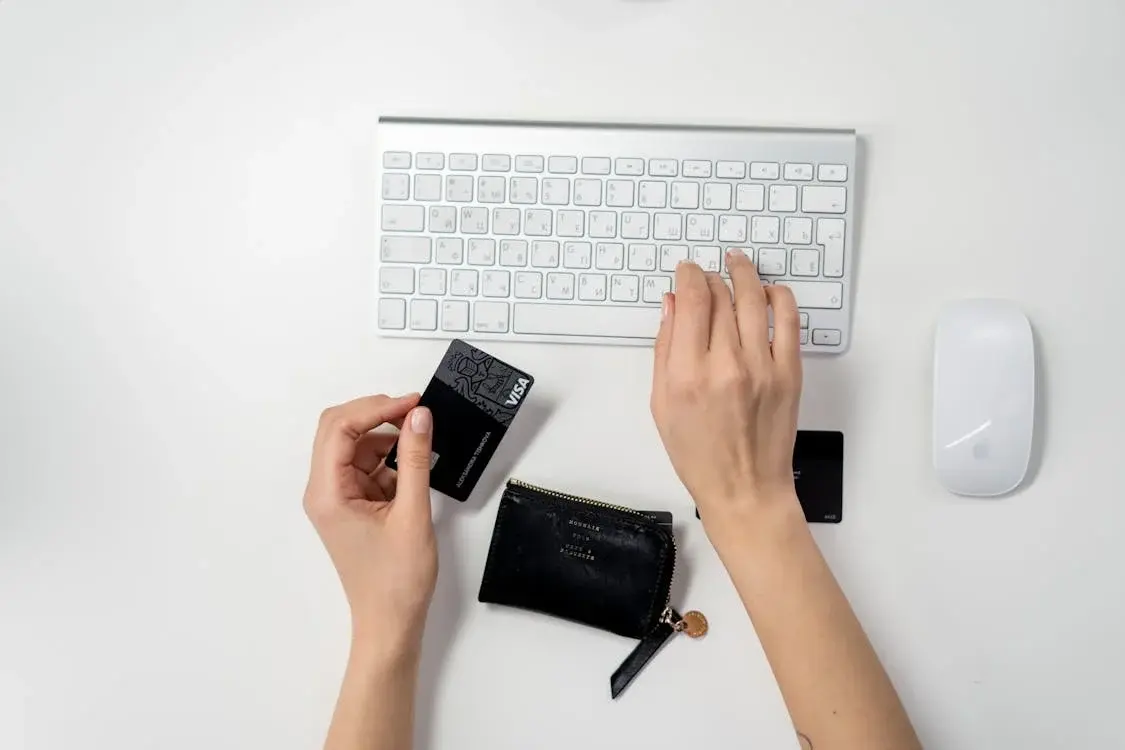 17 statistics on virtual-card rebates vs interchange fees