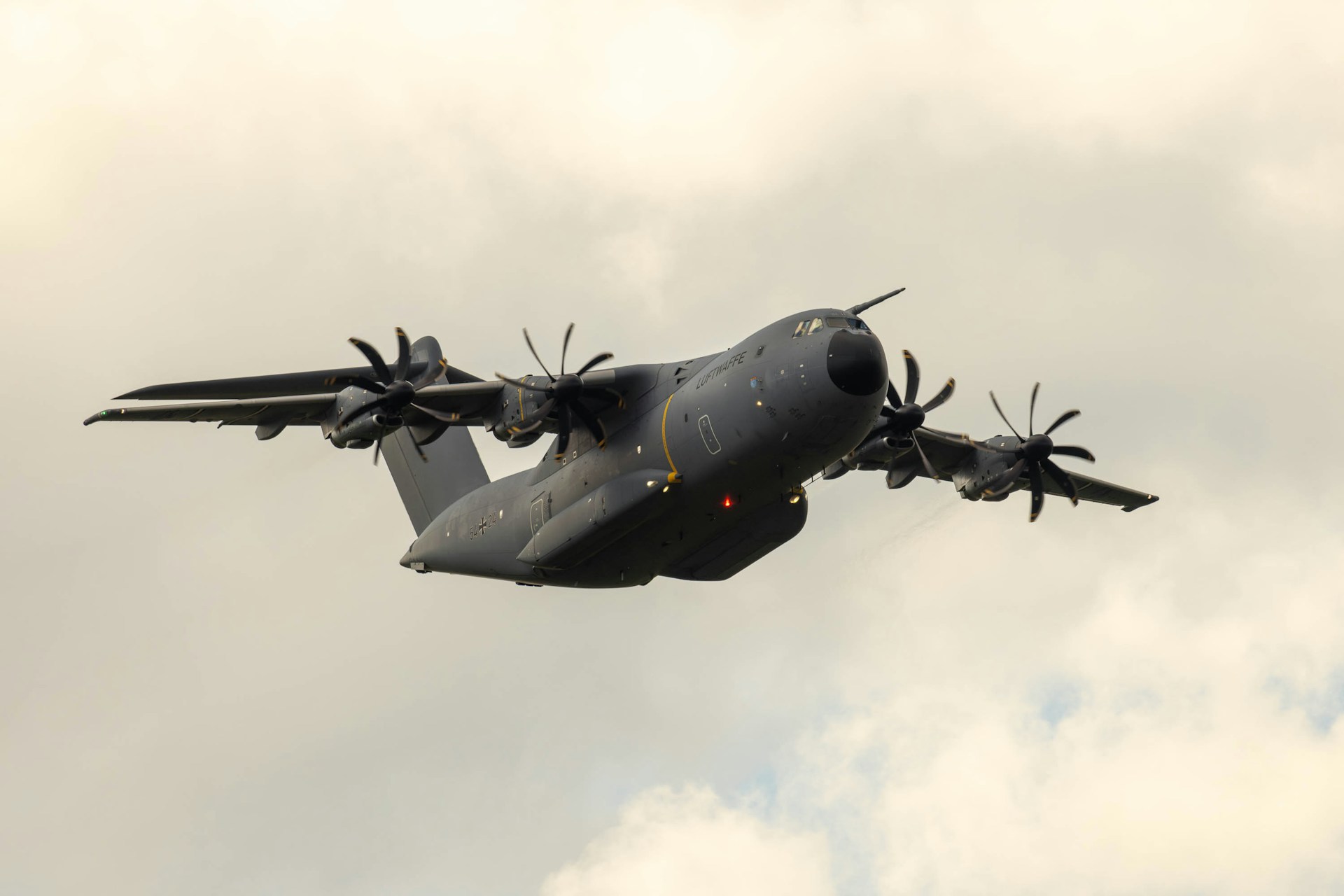 Best B2B Payment Platforms for Aerospace & Defense Manufacturing