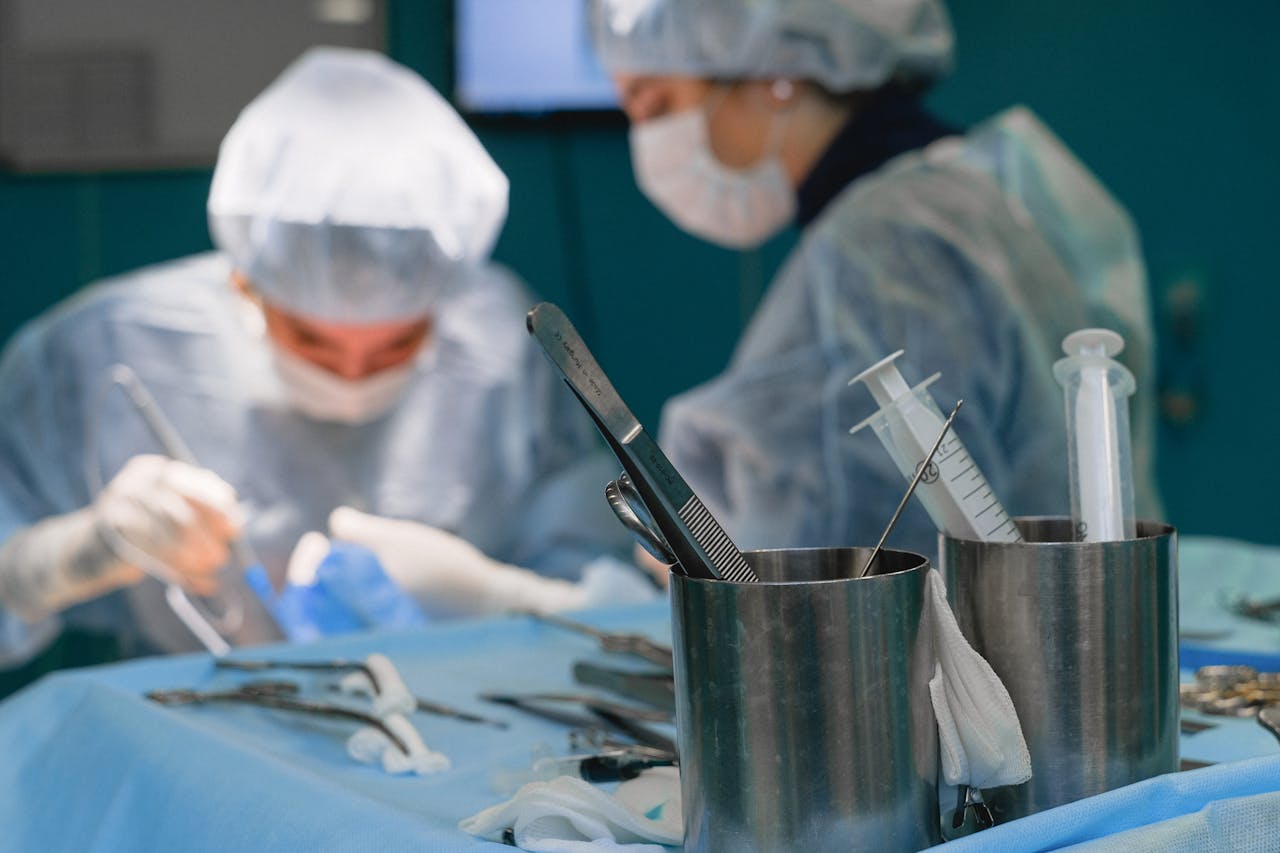 Best Invoice Factoring Companies for Surgical Supplies Companies