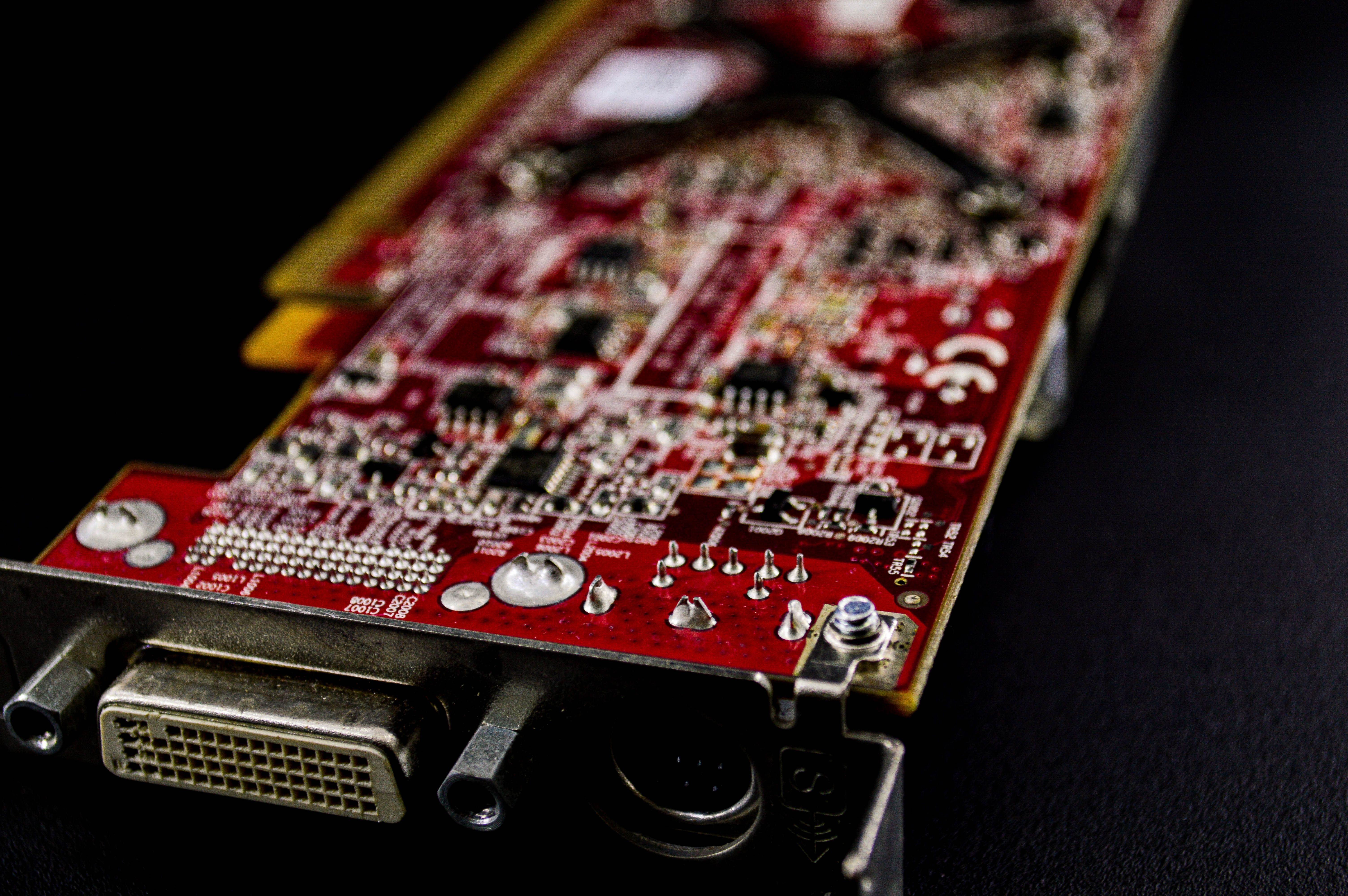 Average DSO for Semiconductor and Electronics Distribution: Industry Benchmarks (2026)