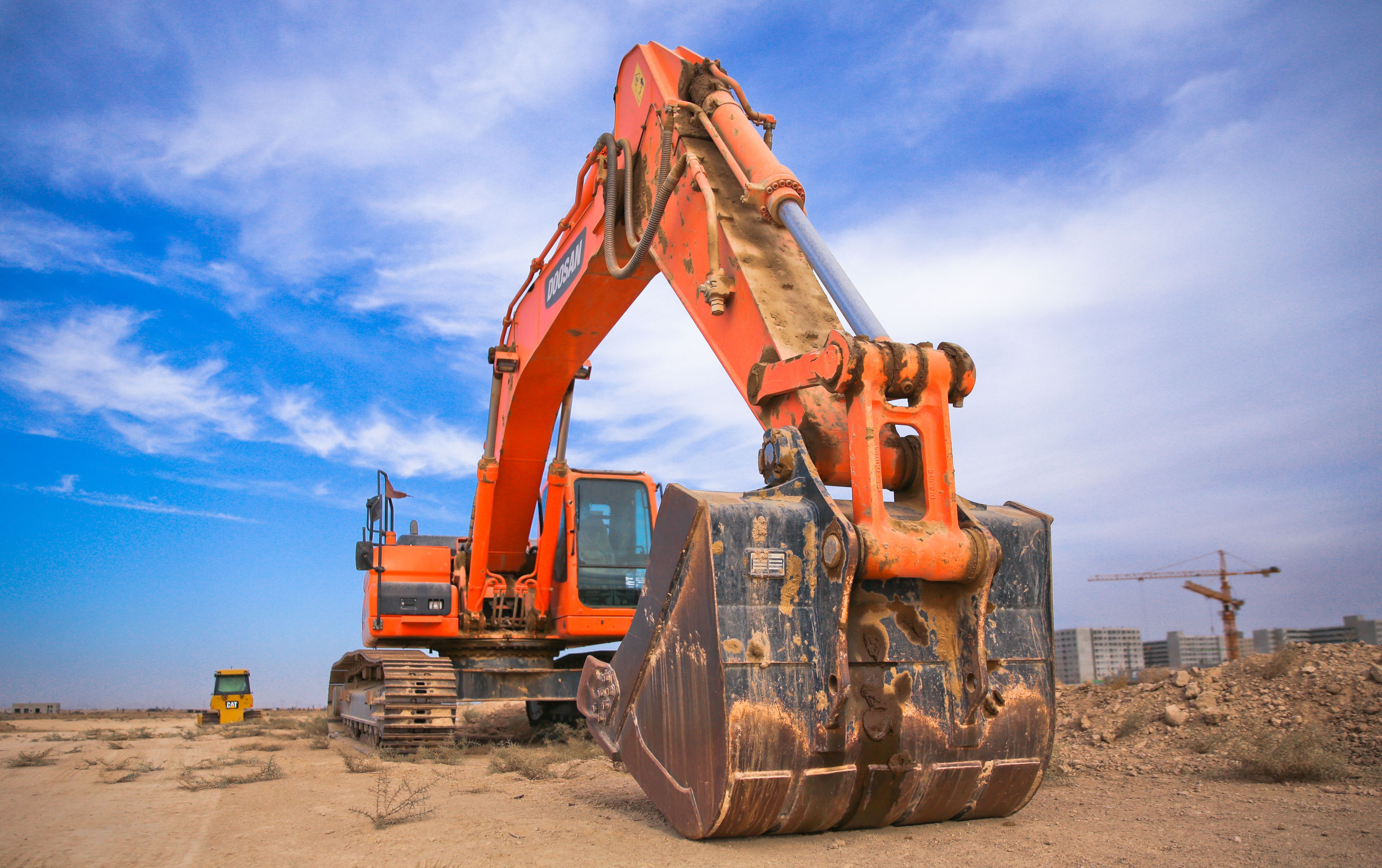 How Construction Equipment Companies Offer Net 60 Without Killing Cash Flow