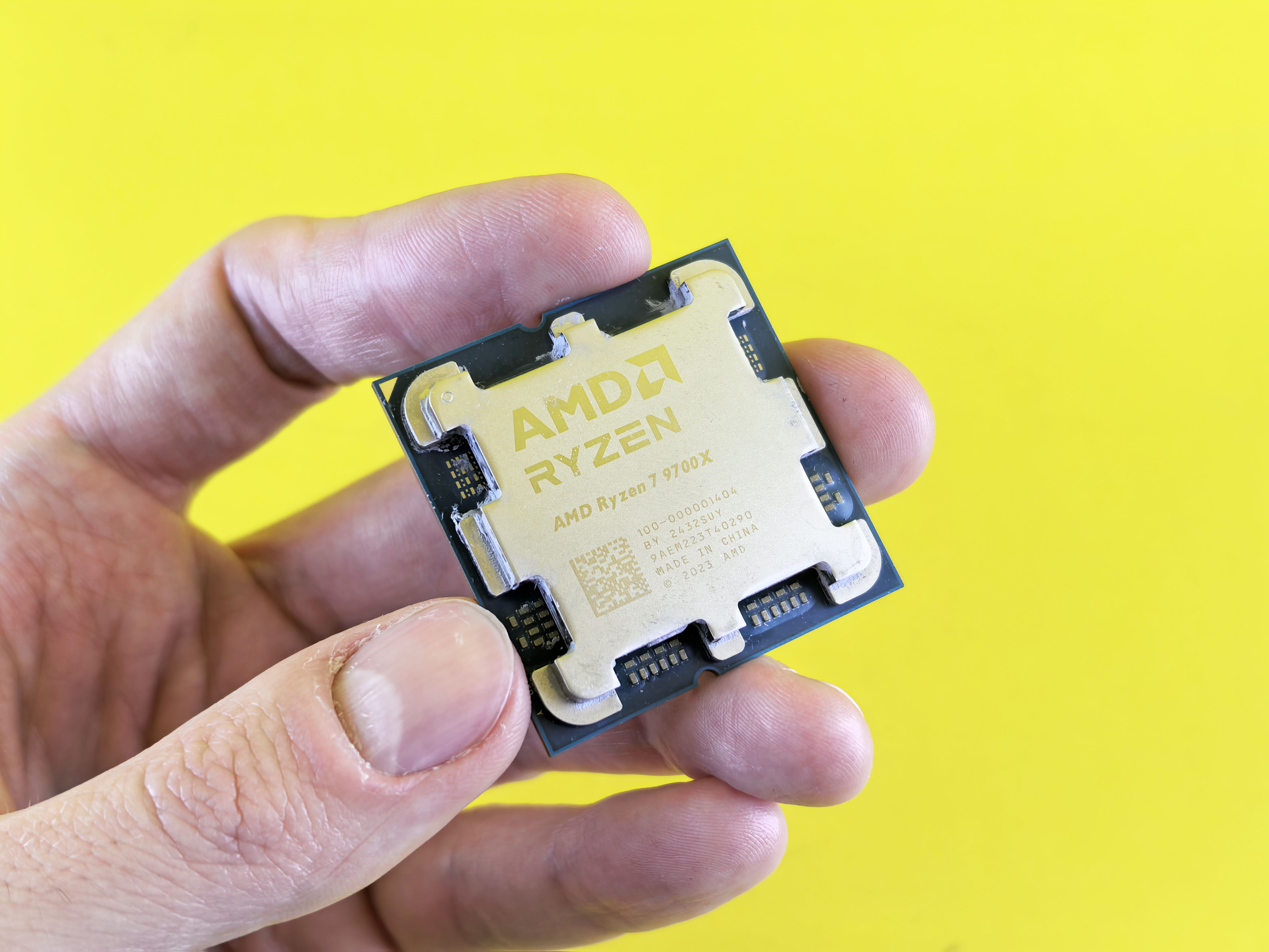 AR Challenges in Semiconductor and Electronics Distribution: Cash Flow Patterns and Solutions
